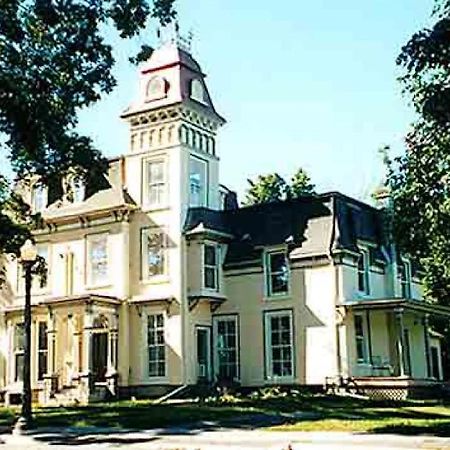 Absolute 1000 Islands Monthly Suites 가나노크 외부 사진