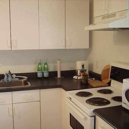 Absolute 1000 Islands Monthly Suites 가나노크 외부 사진