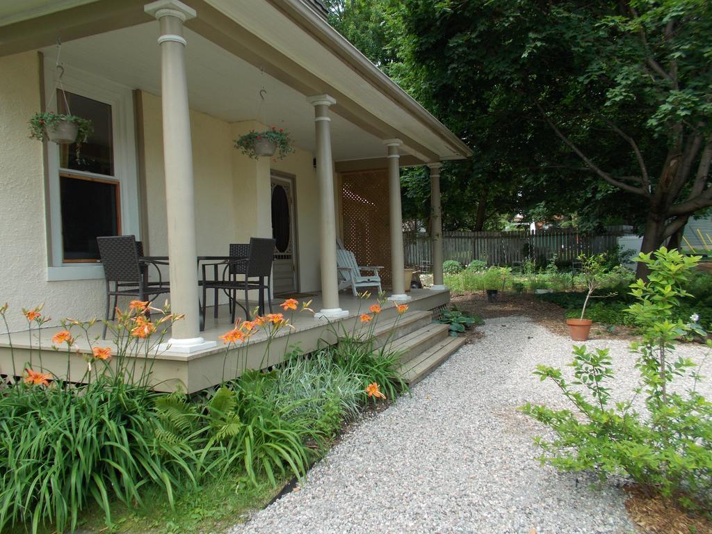 Absolute 1000 Islands Monthly Suites 가나노크 객실 사진