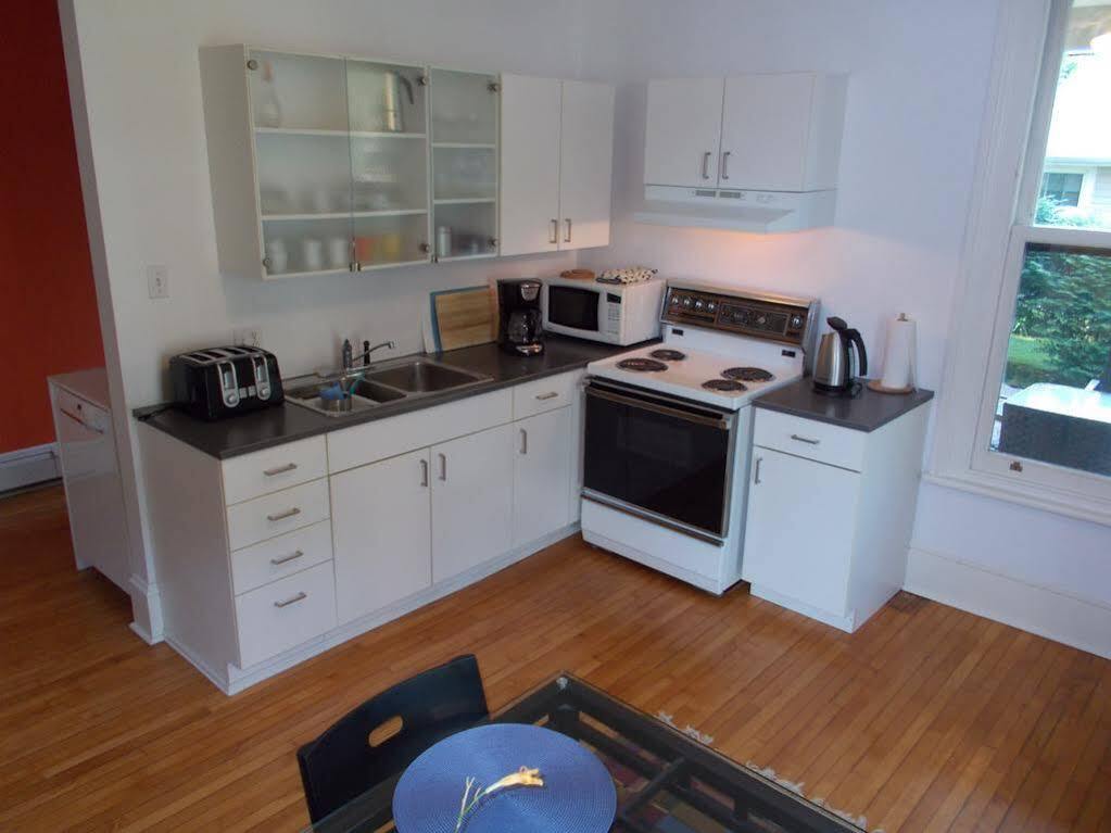 Absolute 1000 Islands Monthly Suites 가나노크 외부 사진